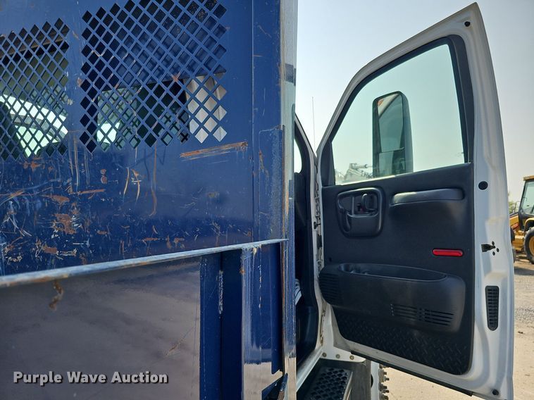 image for item DS6333 2006 GMC C7500  dump flatbed truck