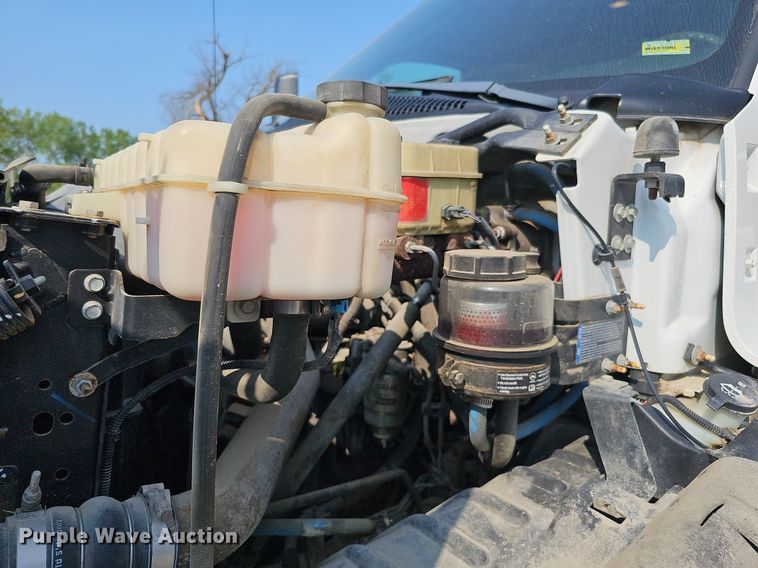 image for item DS6333 2006 GMC C7500  dump flatbed truck