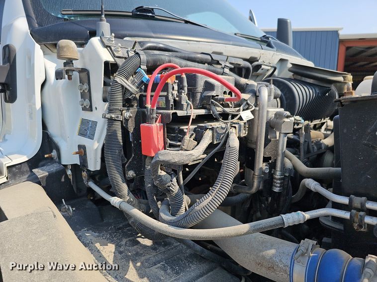 image for item DS6333 2006 GMC C7500  dump flatbed truck