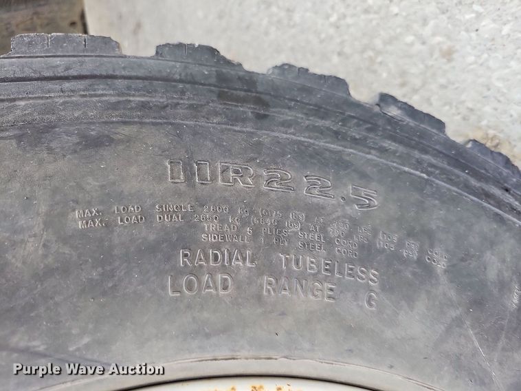 image for item DS6333 2006 GMC C7500  dump flatbed truck