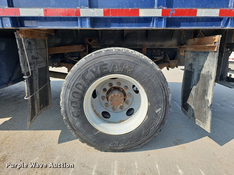 image for item DS6333 2006 GMC C7500  dump flatbed truck