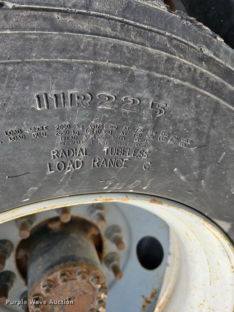 image for item DS6333 2006 GMC C7500  dump flatbed truck