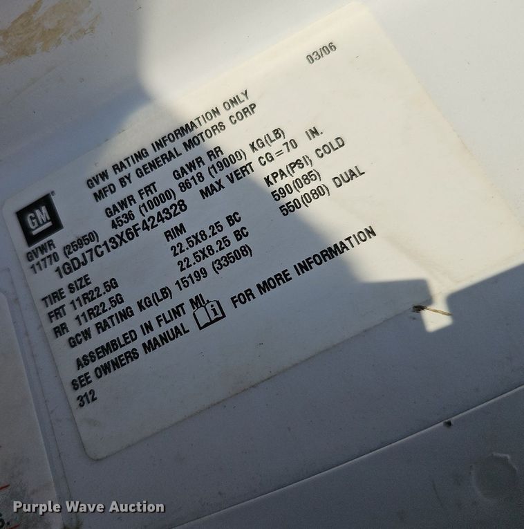 image for item DS6333 2006 GMC C7500  dump flatbed truck