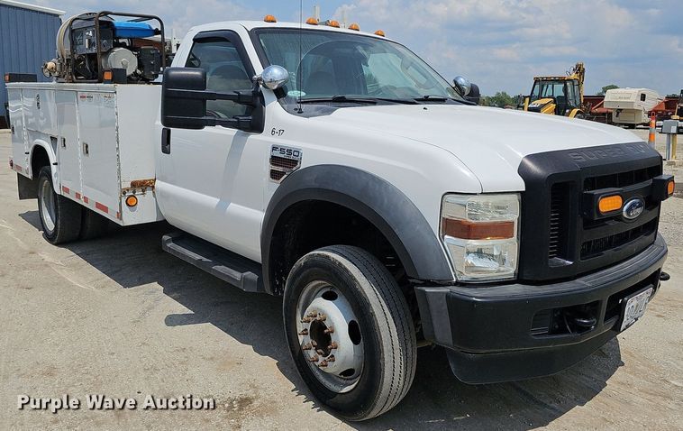 image for item DS6335 2008 Ford F550 Super Duty XL  utility / service truck