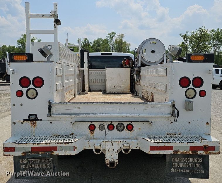 image for item DS6335 2008 Ford F550 Super Duty XL  utility / service truck