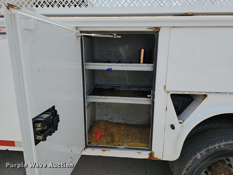 image for item DS6335 2008 Ford F550 Super Duty XL  utility / service truck