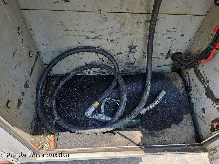 image for item DS6335 2008 Ford F550 Super Duty XL  utility / service truck