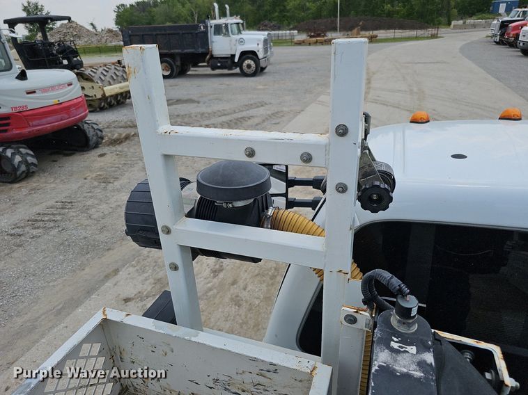 image for item DS6335 2008 Ford F550 Super Duty XL  utility / service truck