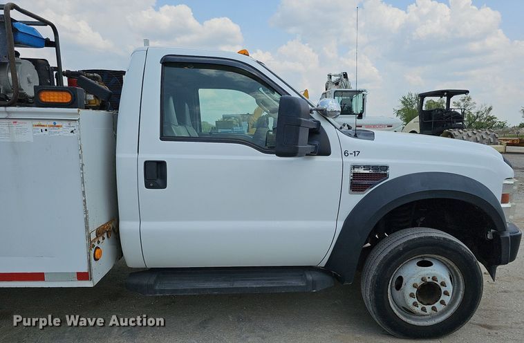 image for item DS6335 2008 Ford F550 Super Duty XL  utility / service truck