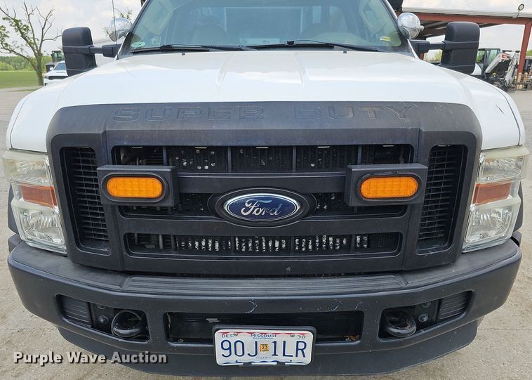 image for item DS6335 2008 Ford F550 Super Duty XL  utility / service truck