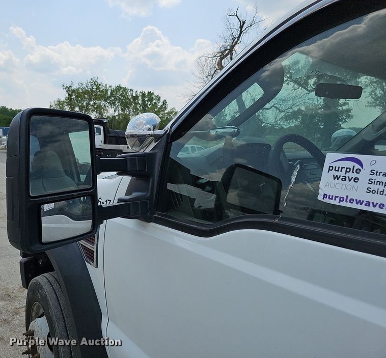 image for item DS6335 2008 Ford F550 Super Duty XL  utility / service truck