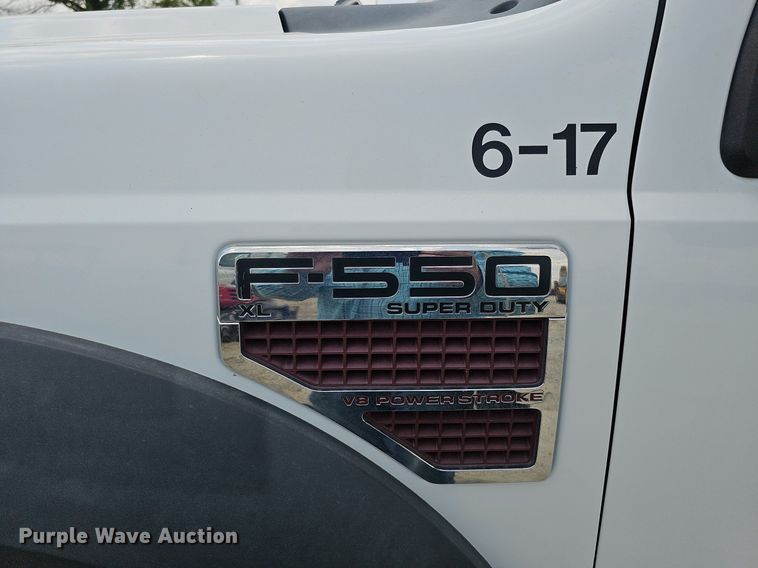 image for item DS6335 2008 Ford F550 Super Duty XL  utility / service truck