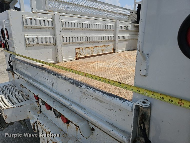 image for item DS6335 2008 Ford F550 Super Duty XL  utility / service truck