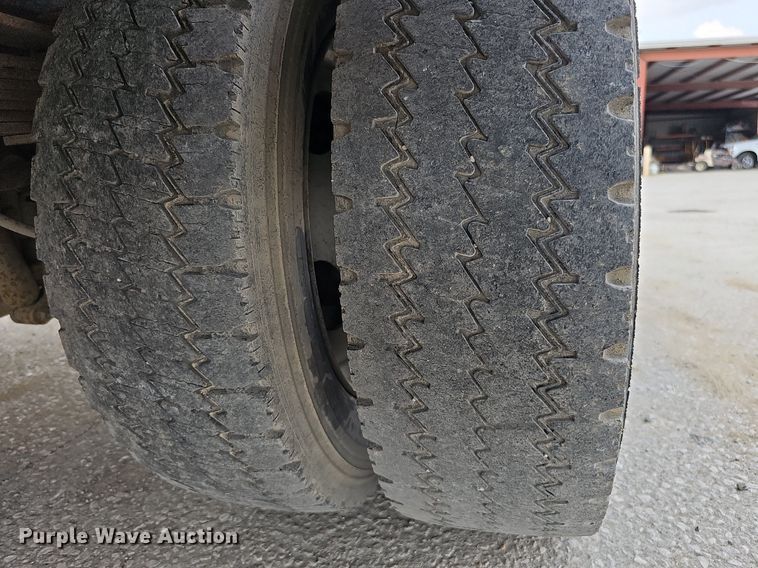 image for item DS6335 2008 Ford F550 Super Duty XL  utility / service truck