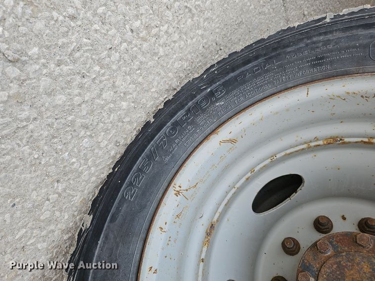 image for item DS6335 2008 Ford F550 Super Duty XL  utility / service truck