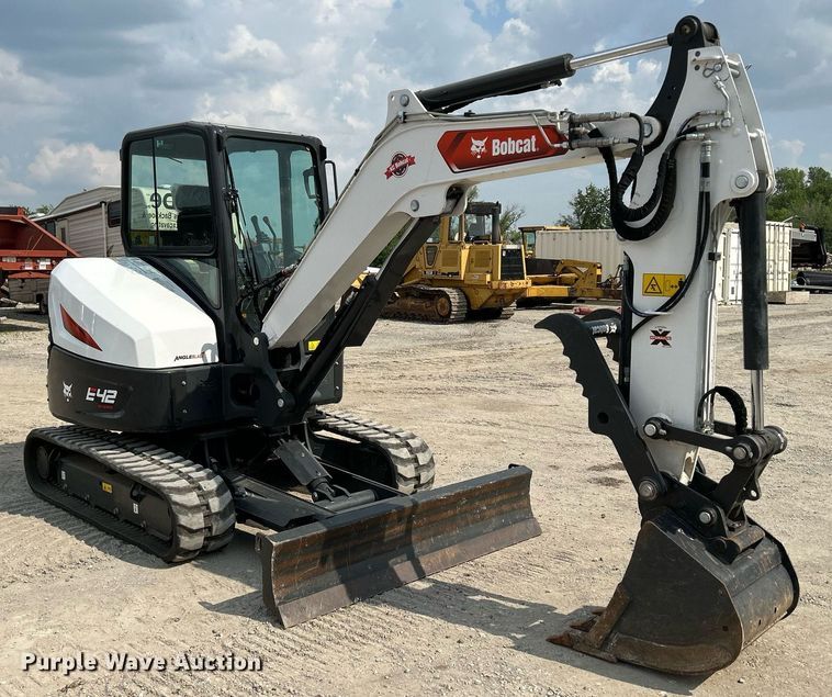 image for item DS6338 2021 Bobcat E42 R2 series  mini excavator