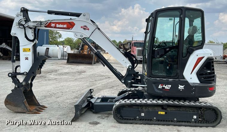 image for item DS6338 2021 Bobcat E42 R2 series  mini excavator