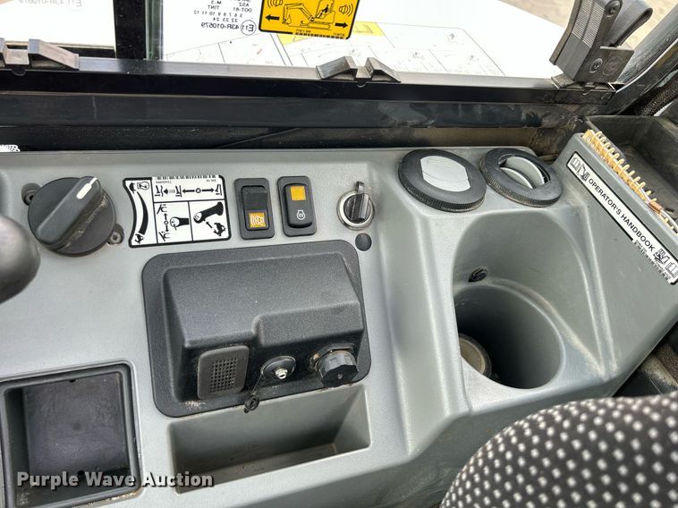 image for item DS6338 2021 Bobcat E42 R2 series  mini excavator