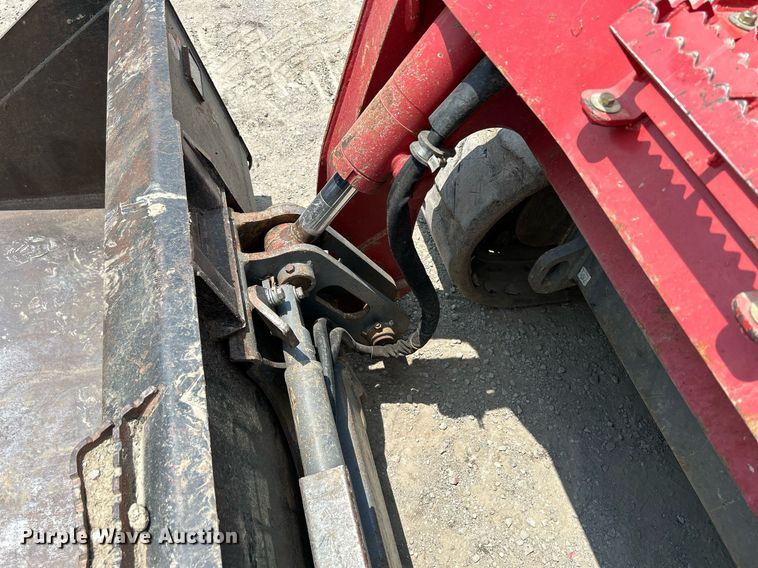 image for item DS6340 2018 Takeuchi TL12R2  tracked skid steer loader