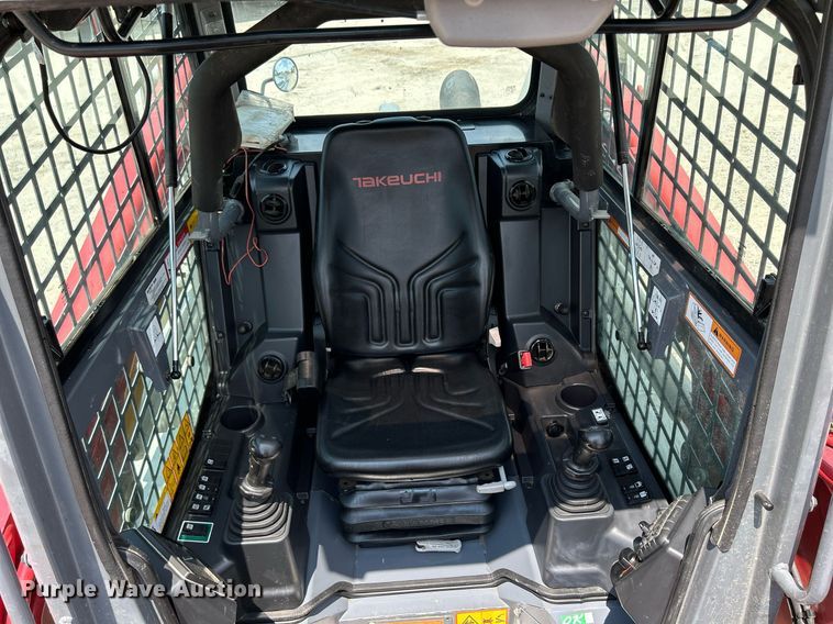 image for item DS6340 2018 Takeuchi TL12R2  tracked skid steer loader