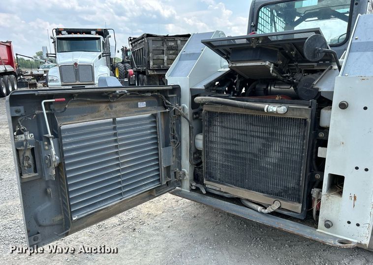 image for item DS6340 2018 Takeuchi TL12R2  tracked skid steer loader