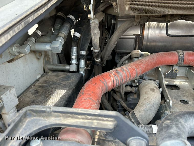 image for item DS6340 2018 Takeuchi TL12R2  tracked skid steer loader