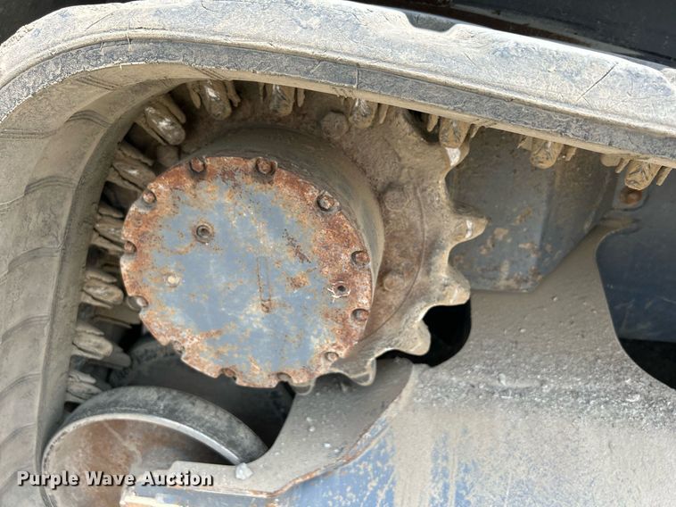 image for item DS6340 2018 Takeuchi TL12R2  tracked skid steer loader