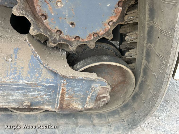 image for item DS6340 2018 Takeuchi TL12R2  tracked skid steer loader