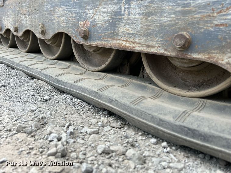 image for item DS6340 2018 Takeuchi TL12R2  tracked skid steer loader