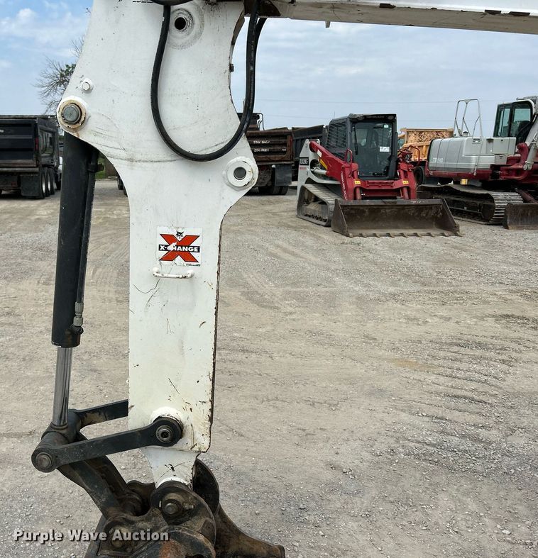 image for item DS6341 2015 Bobcat E32  mini excavator