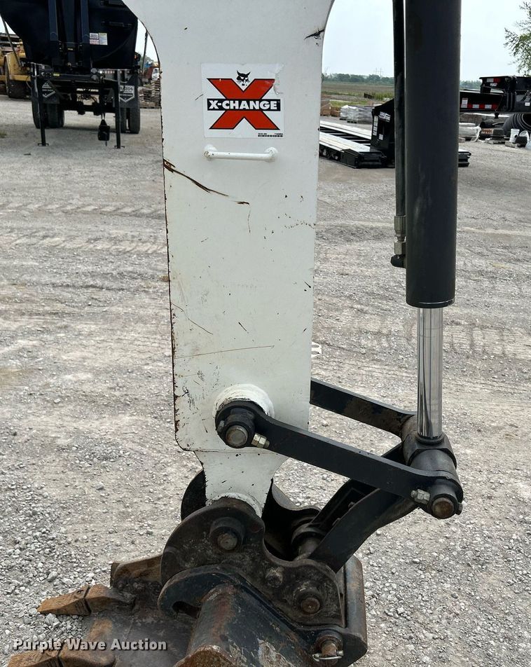 image for item DS6341 2015 Bobcat E32  mini excavator