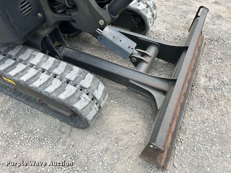 image for item DS6341 2015 Bobcat E32  mini excavator