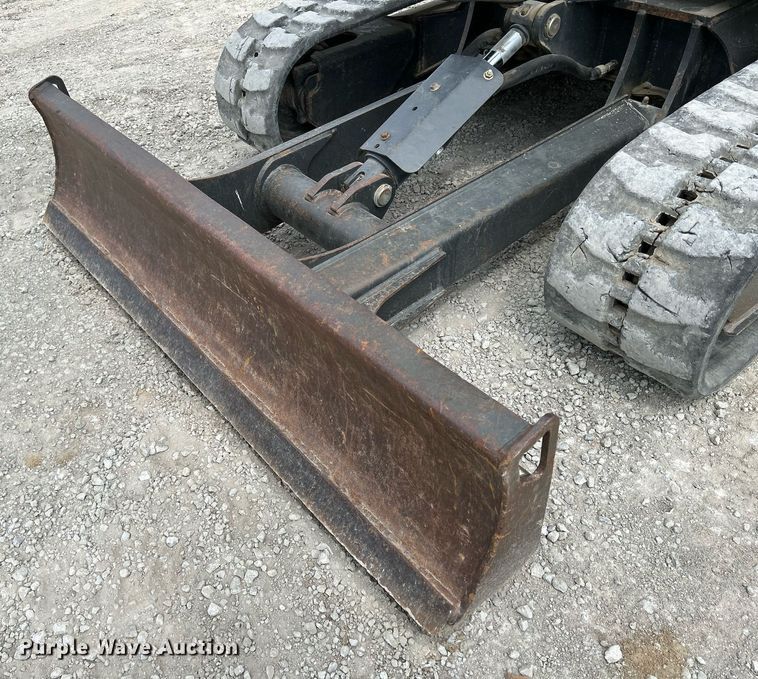 image for item DS6341 2015 Bobcat E32  mini excavator