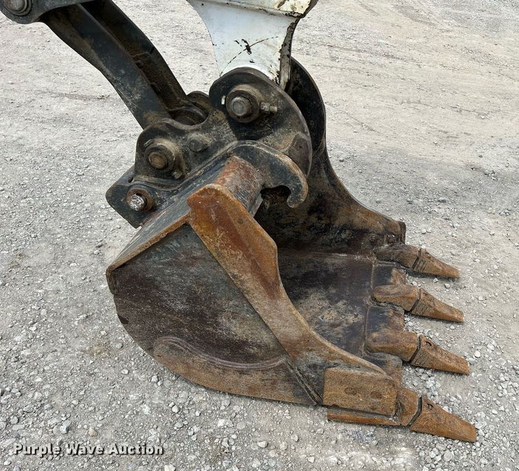 image for item DS6341 2015 Bobcat E32  mini excavator