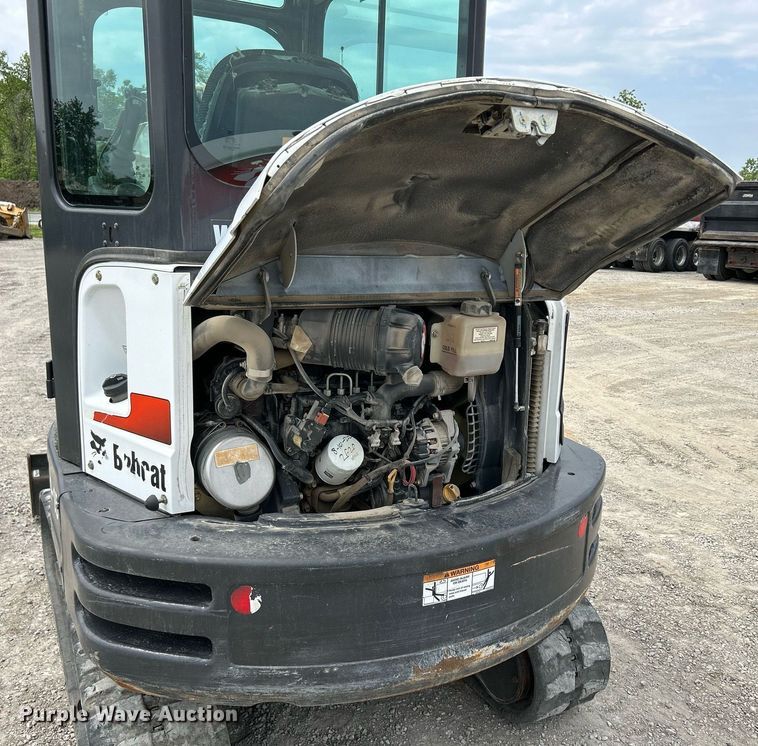 image for item DS6341 2015 Bobcat E32  mini excavator
