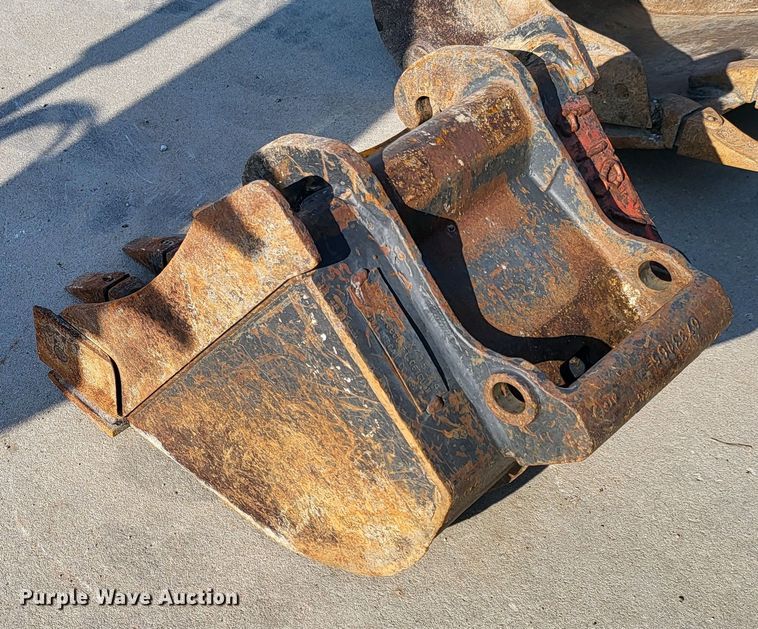 image for item DS6341 2015 Bobcat E32  mini excavator