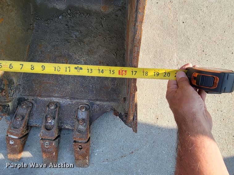 image for item DS6341 2015 Bobcat E32  mini excavator