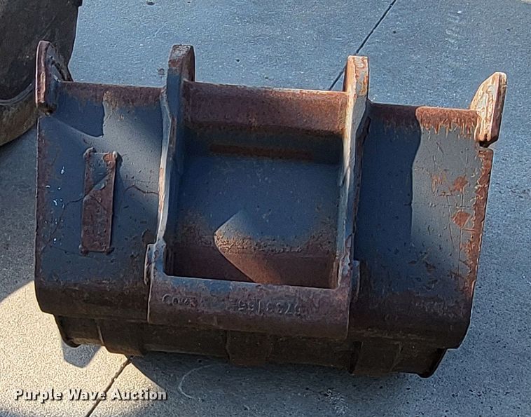 image for item DS6341 2015 Bobcat E32  mini excavator