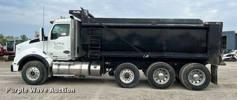 image for item DS6342 2015 Kenworth T880  dump truck