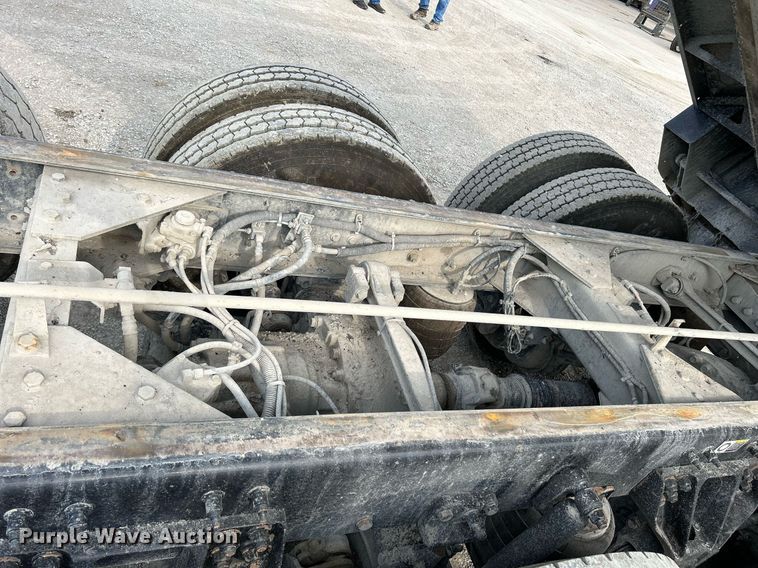 image for item DS6342 2015 Kenworth T880  dump truck