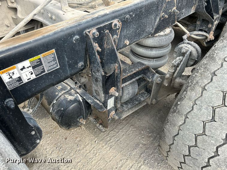 image for item DS6342 2015 Kenworth T880  dump truck