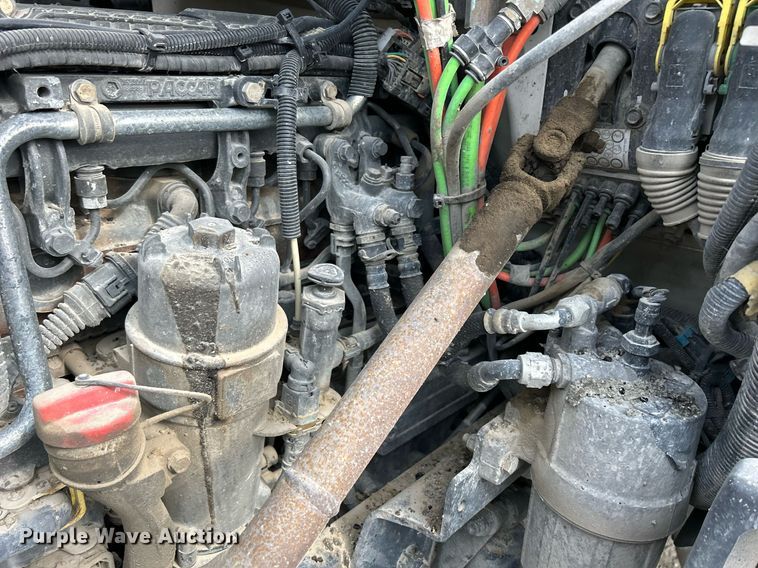 image for item DS6342 2015 Kenworth T880  dump truck