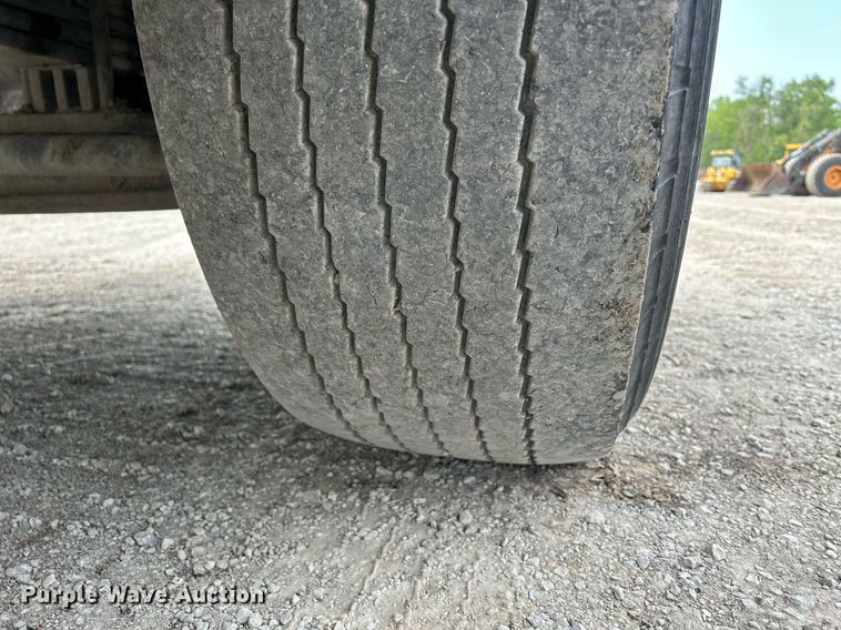 image for item DS6342 2015 Kenworth T880  dump truck