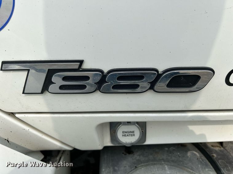 image for item DS6342 2015 Kenworth T880  dump truck