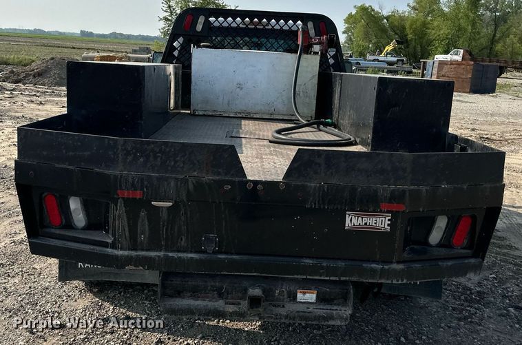 image for item DS6343 2009 Ford F550 Super Duty  flatbed truck