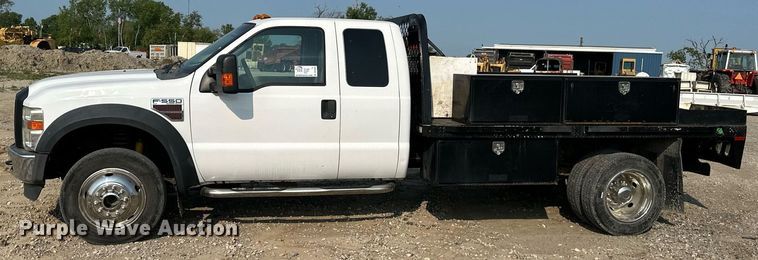 image for item DS6343 2009 Ford F550 Super Duty  flatbed truck