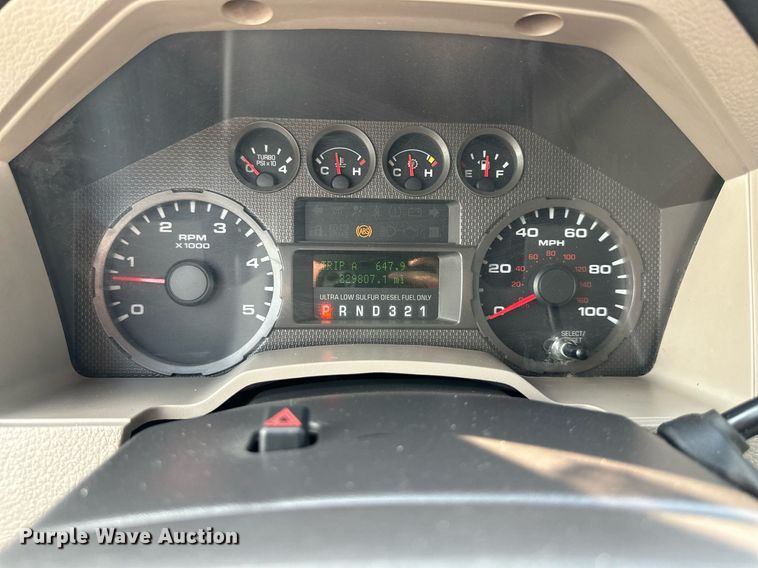 image for item DS6343 2009 Ford F550 Super Duty  flatbed truck