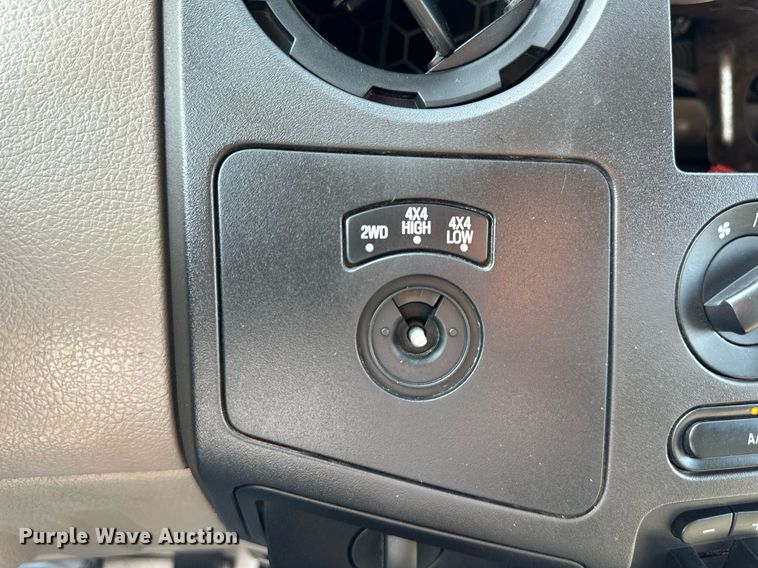 image for item DS6343 2009 Ford F550 Super Duty  flatbed truck