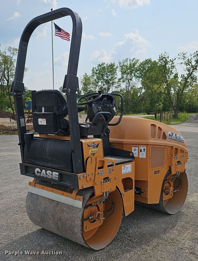 image for item DS6345 2011 Case DV201  double drum vibratory roller