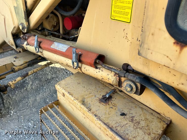 image for item DS6346 Ford 655A  backhoe